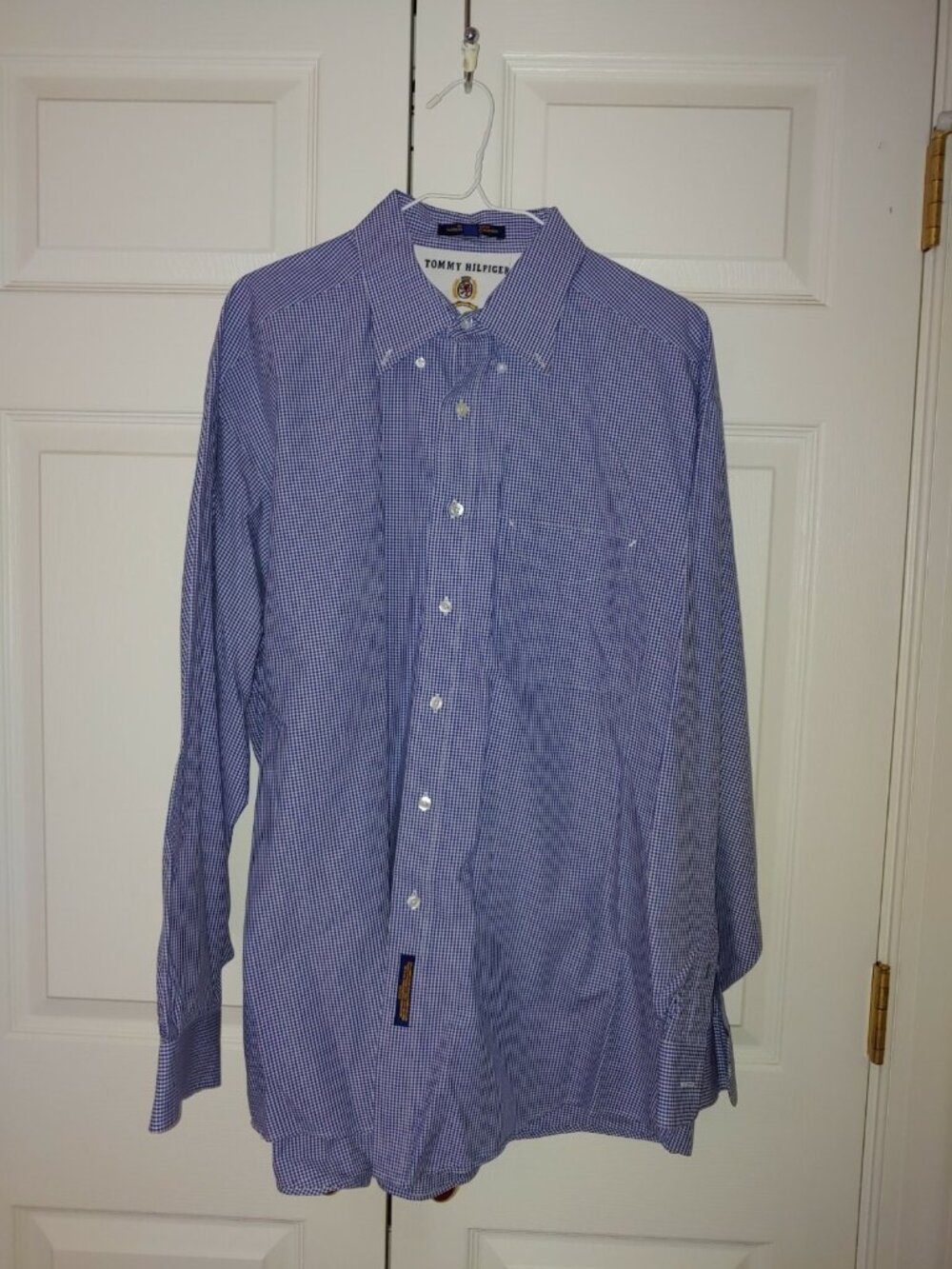 Men Tommy Hilfiger Blue and White Gingham Button Down Dress Shirt Size 17-35